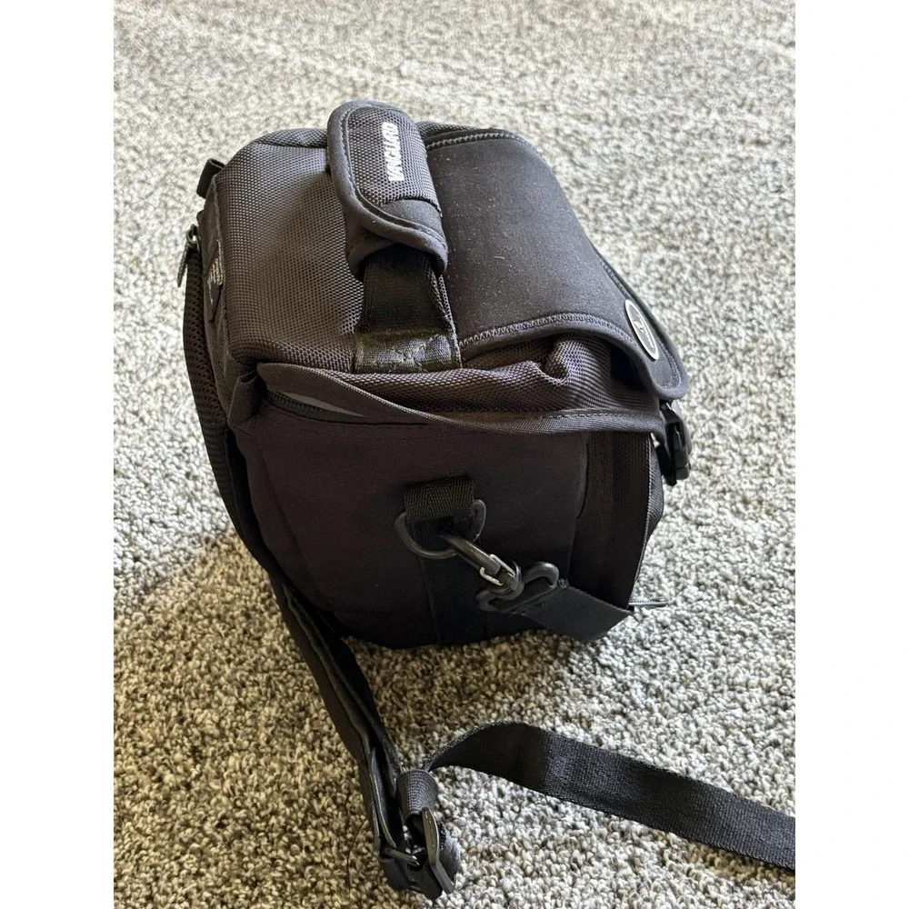 Vanguard Oregon 15Z Holster Camera Bag Case Black DSLR Mirrorless Shoulder Strap